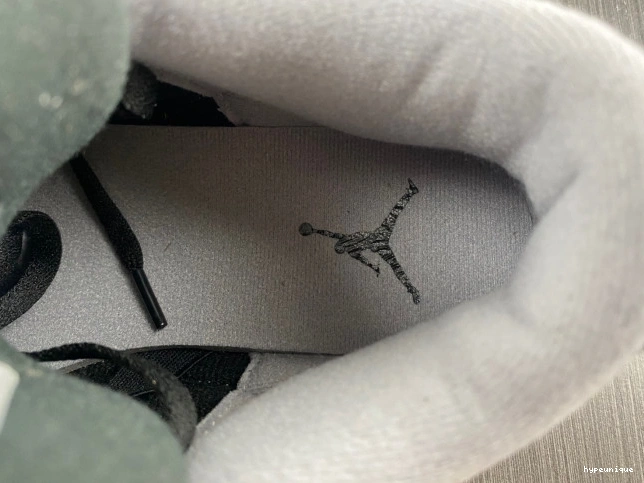 HYPE Noir CK9246-001 Jordan WMNS Off Air 3 0724